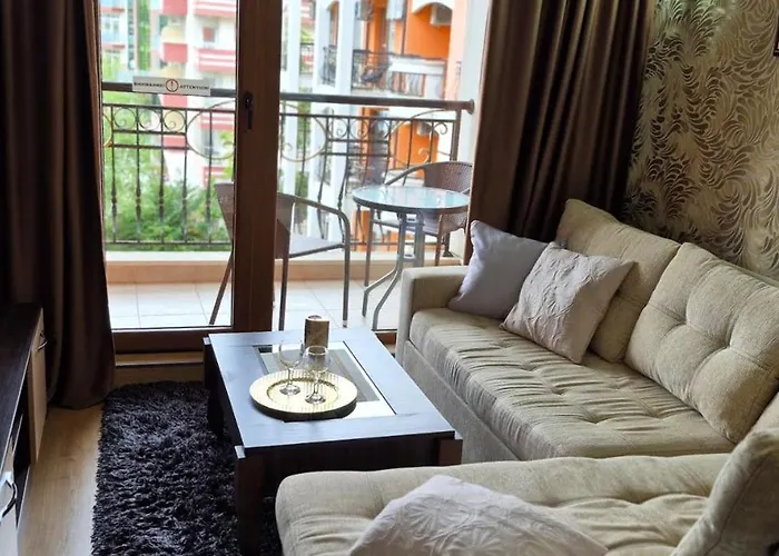 Patrick's - Harmony Palace Apartman